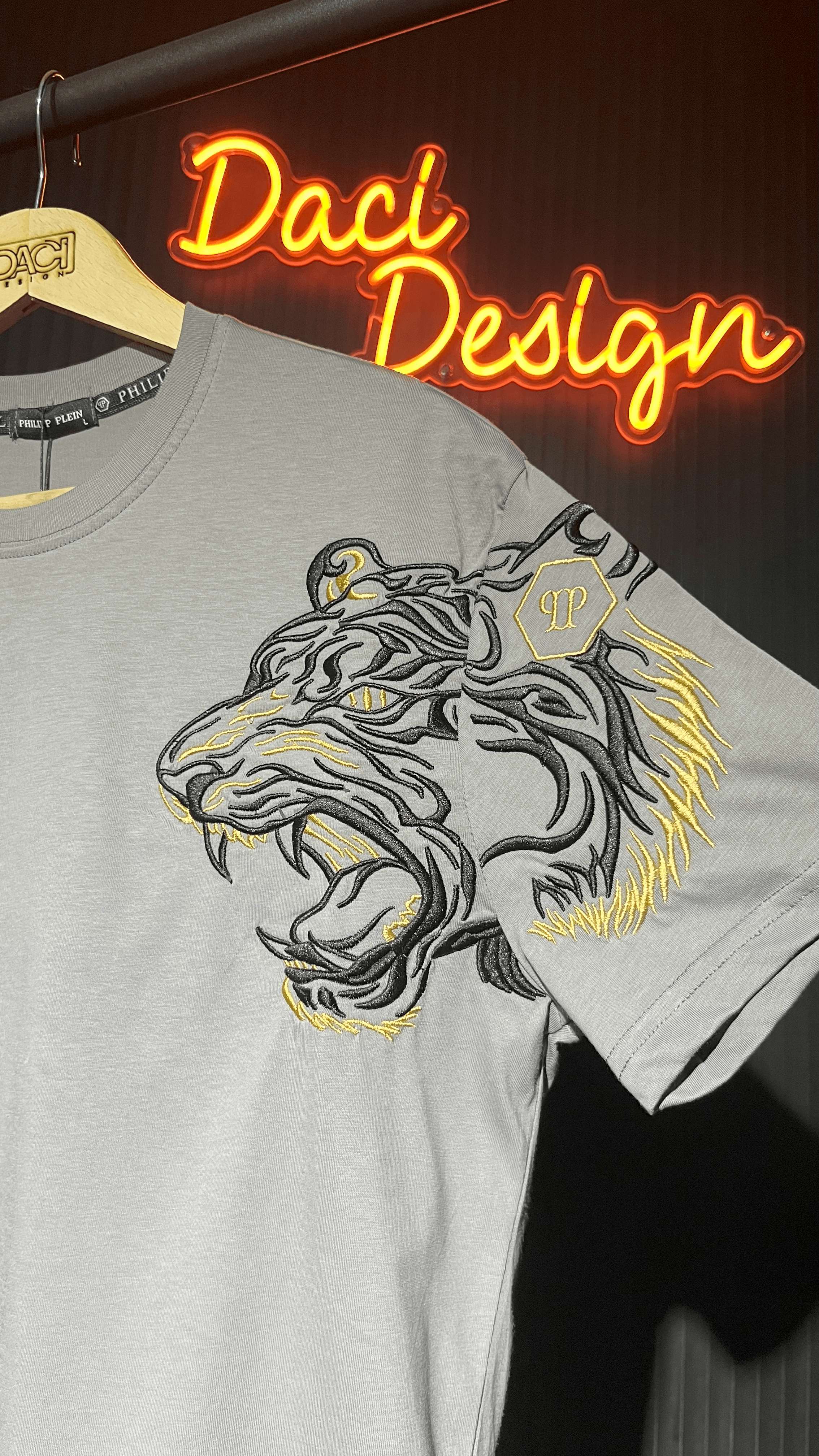 KAPLAN KOL DETAYLI GRİ PREMİUM T-SHİRT